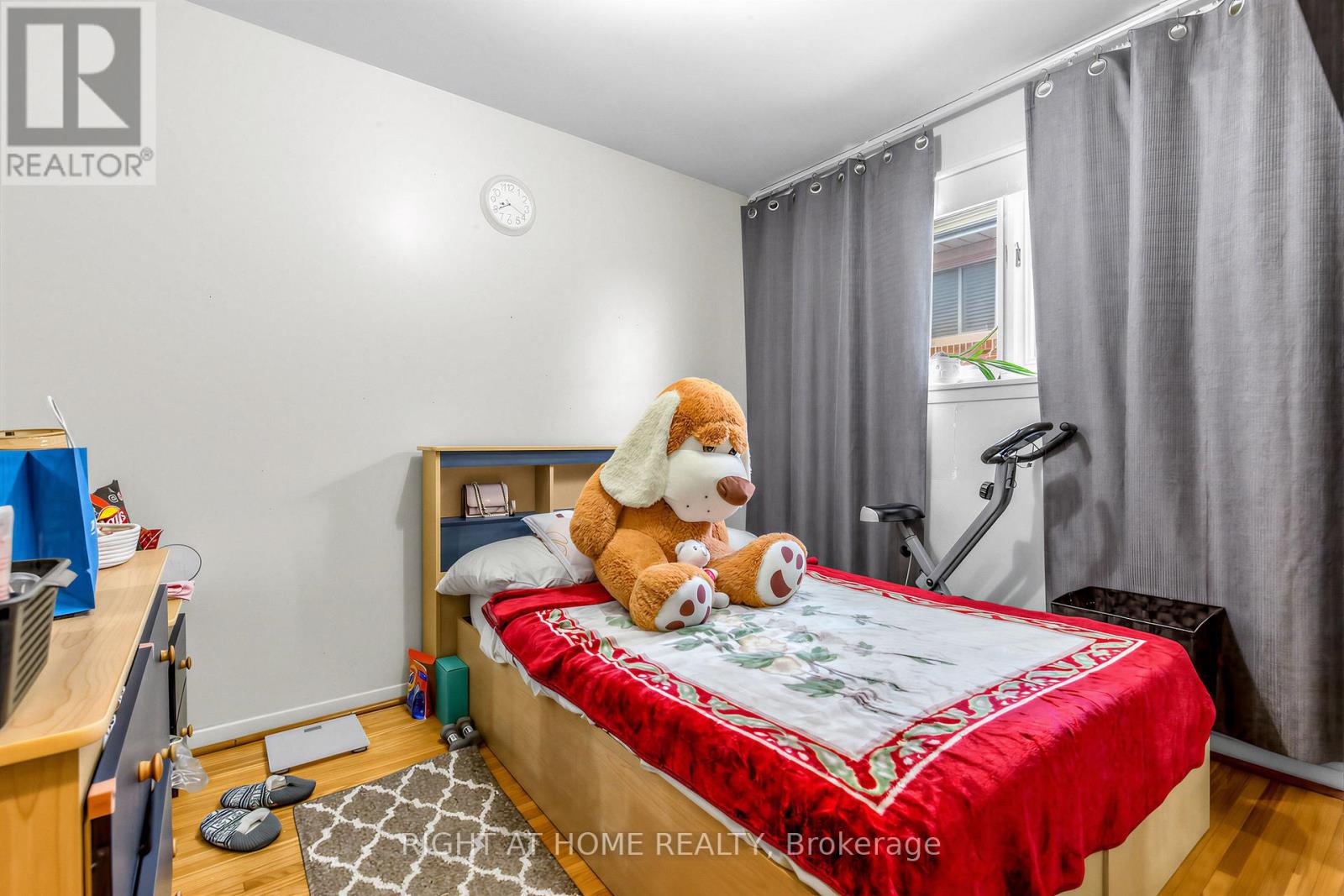 5 Thwaite Avenue, Toronto, Ontario  M3L 2C8 - Photo 16 - W13075196