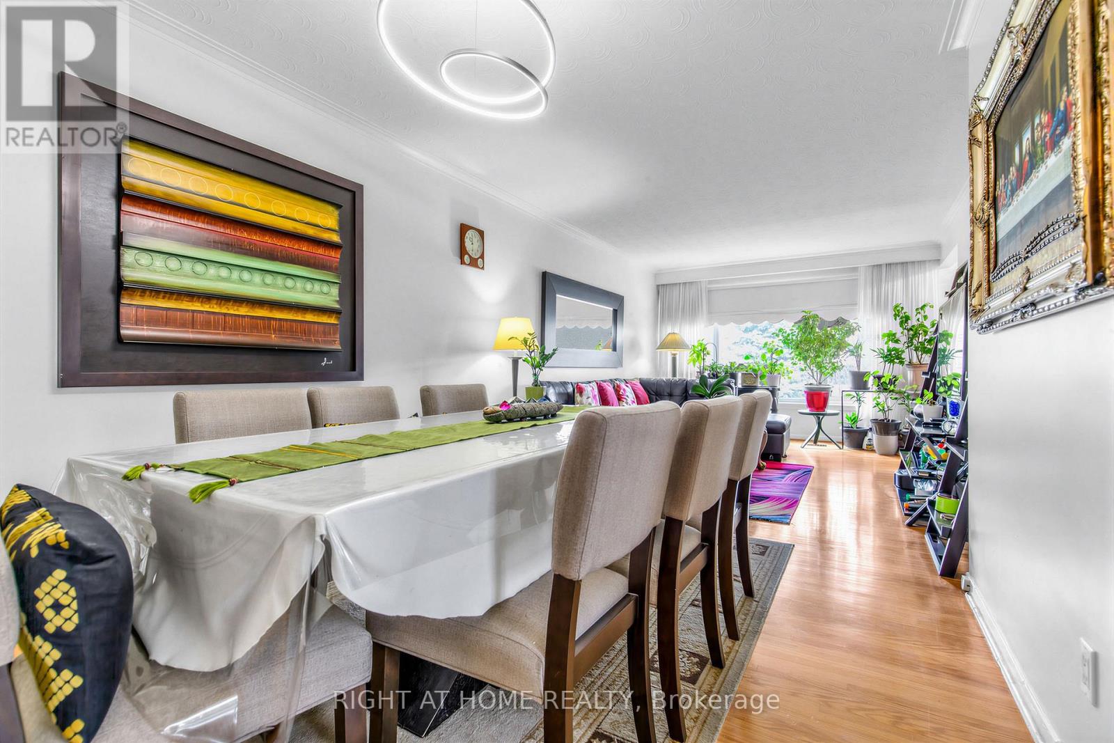 5 Thwaite Avenue, Toronto, Ontario  M3L 2C8 - Photo 6 - W13075196
