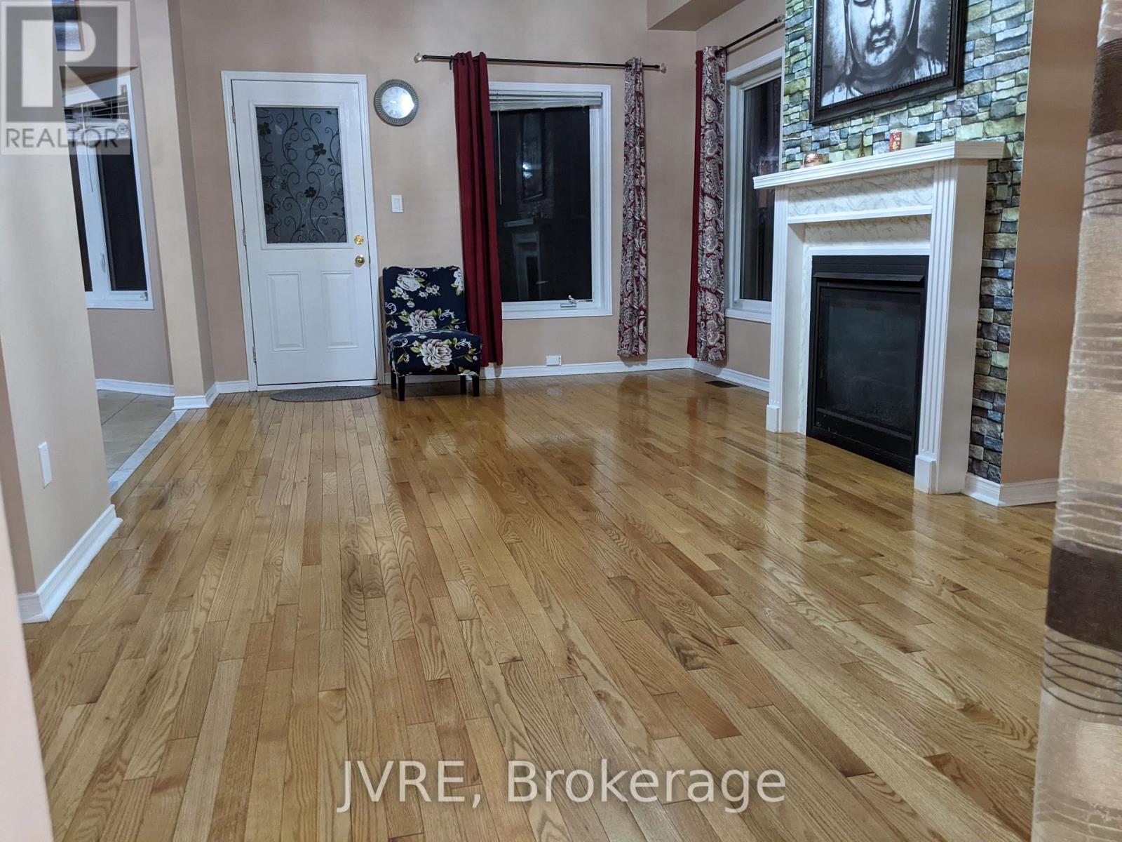 31 Cookview Drive, Brampton, Ontario  L6R 3T7 - Photo 9 - W13075204