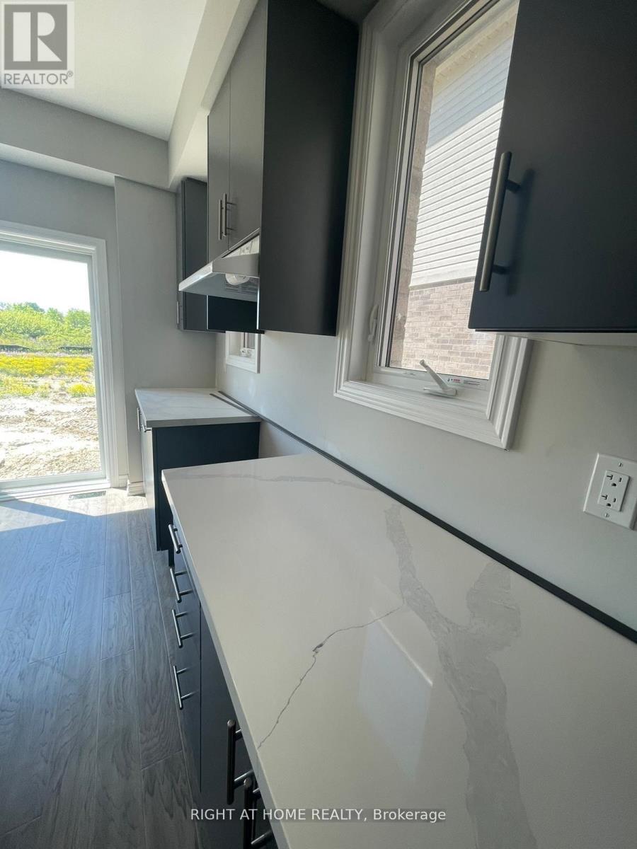 109 Aquasanta Crescent, Hamilton, Ontario  L9B 0J8 - Photo 6 - X13075182