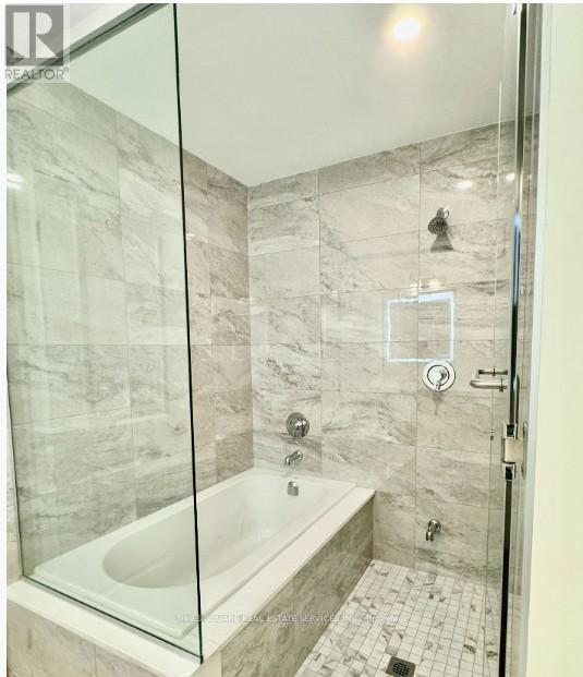 83 Clippers Crescent, Whitchurch-Stouffville, Ontario  L4A 4X7 - Photo 10 - N13075212