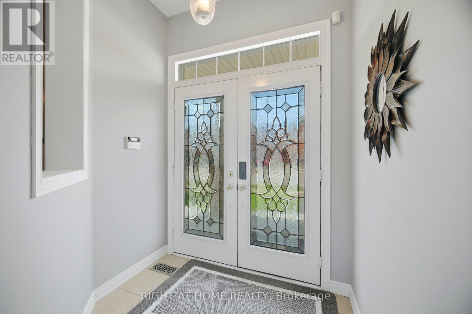 333 Sunny Meadow Boulevard, Brampton, Ontario  L6R 0E9 - Photo 3 - W13075216