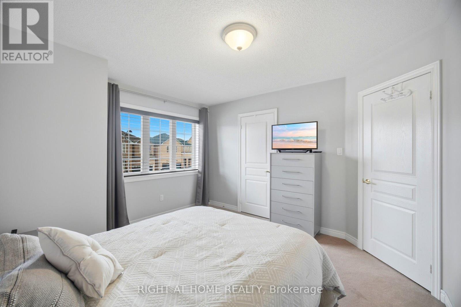 333 Sunny Meadow Boulevard, Brampton, Ontario  L6R 0E9 - Photo 31 - W13075216