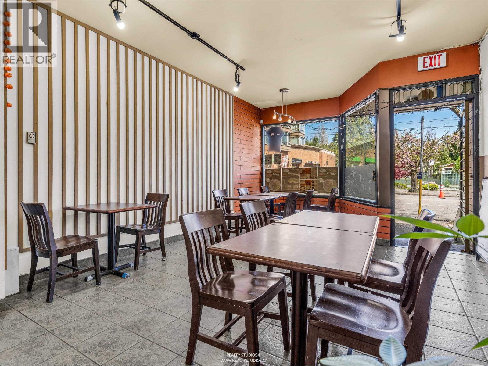 4572 W 10th Avenue, Vancouver, British Columbia  V6R 2J1 - Photo 6 - C8078255