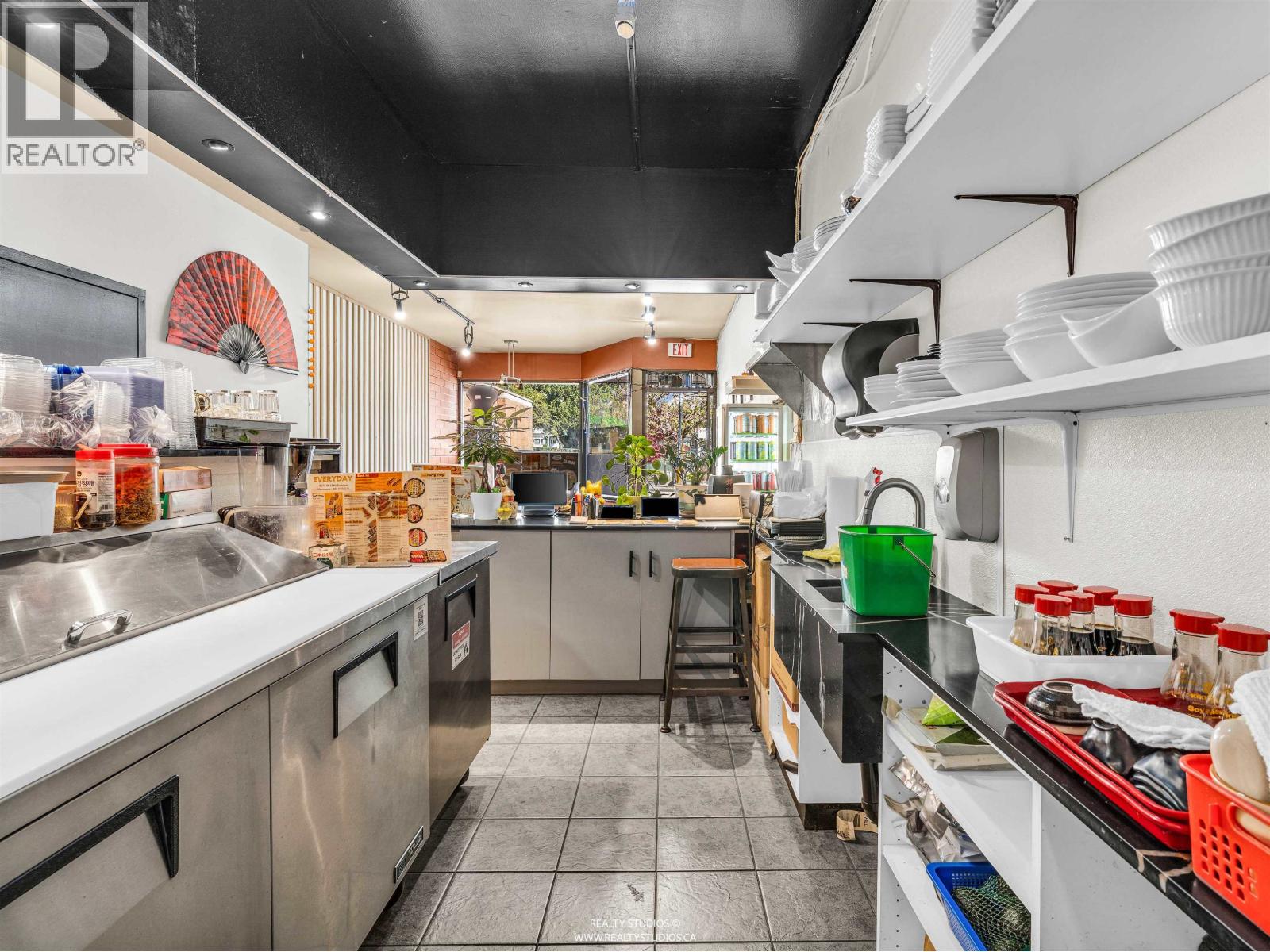 4572 W 10th Avenue, Vancouver, British Columbia  V6R 2J1 - Photo 12 - C8078255