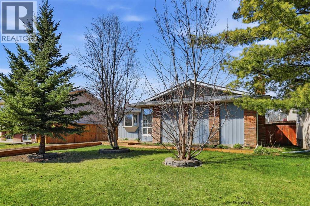 431, Queen Charlotte Drive SE, Calgary, Alberta