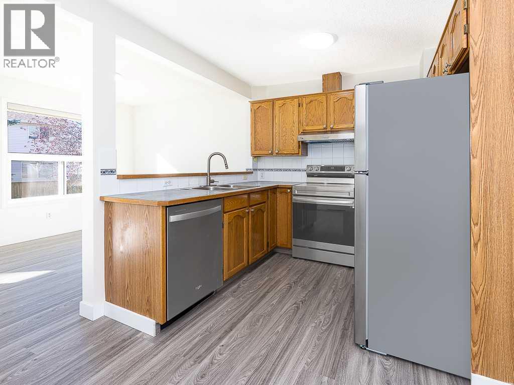 100 Catalina Circle NE, Calgary, Alberta  T1Y 7B7 - Photo 10 - A2289457