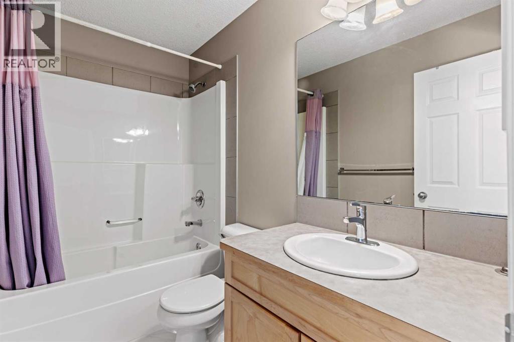 138 Saddlecrest Park Ne, Calgary, Alberta  T3J 5L5 - Photo 26 - A2290020