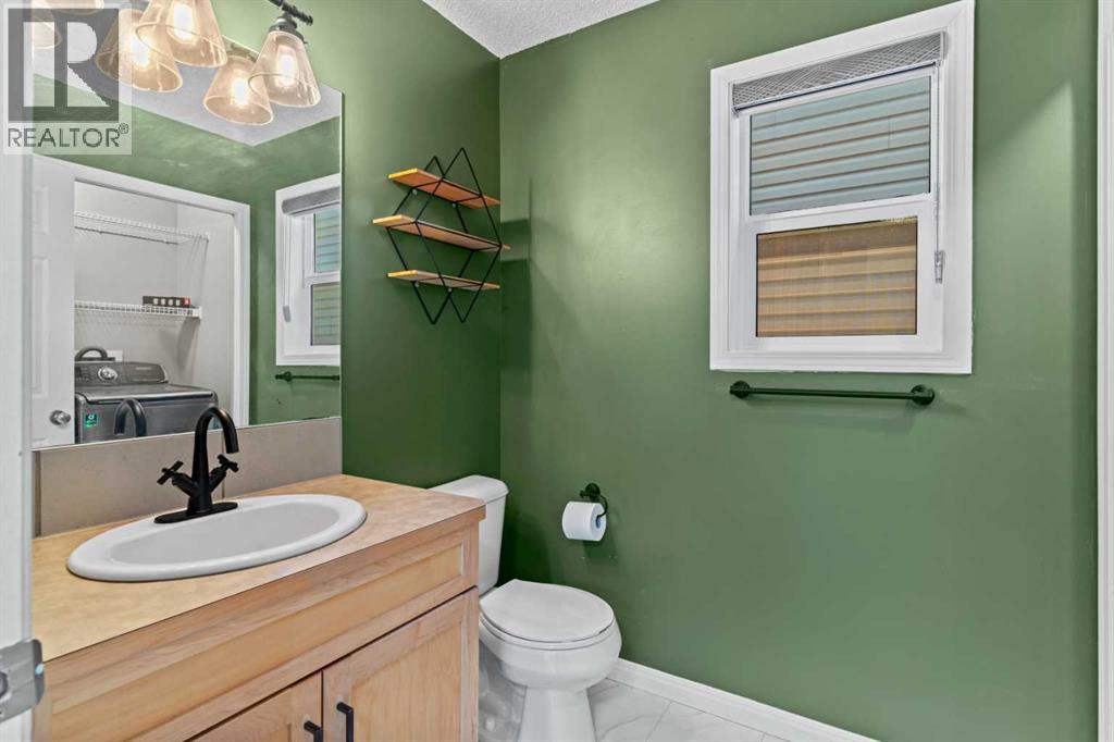 138 Saddlecrest Park Ne, Calgary, Alberta  T3J 5L5 - Photo 6 - A2290020