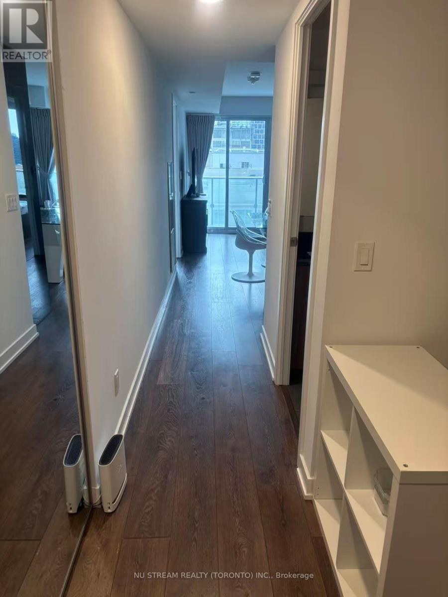1710 - 501 Yonge Street, Toronto, Ontario  M4Y 0G8 - Photo 3 - C13055770
