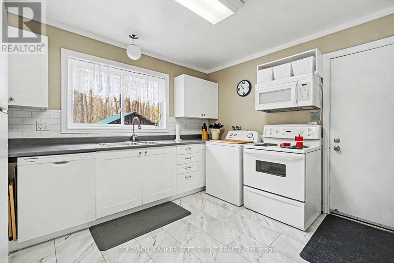 205 Scott Court, Tay Valley, Ontario  K0H 2B0 - Photo 17 - X13074120