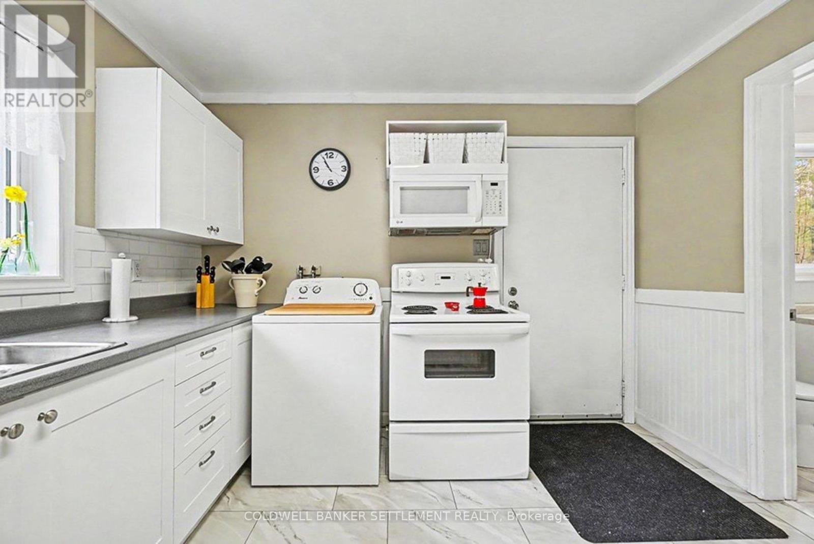 205 Scott Court, Tay Valley, Ontario  K0H 2B0 - Photo 19 - X13074120