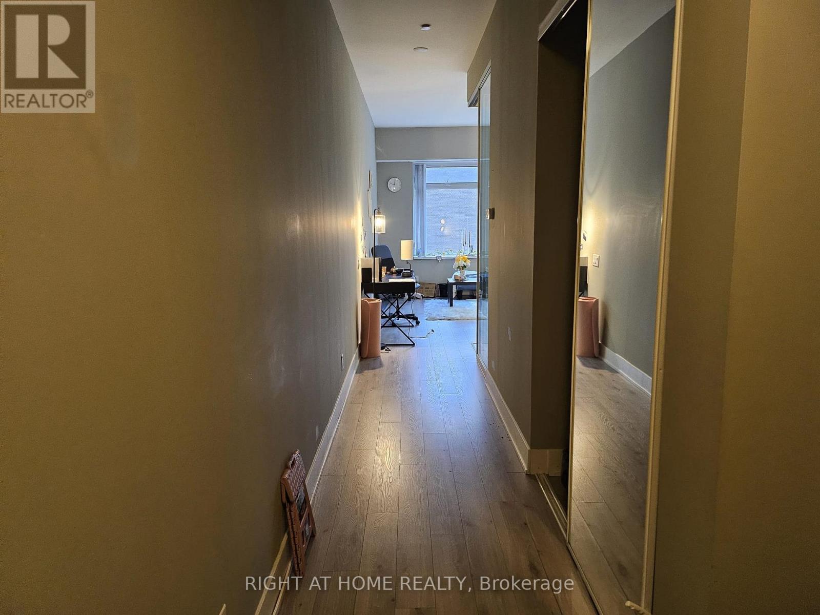 426 - 111 St Clair Avenue W, Toronto, Ontario  M4V 1N5 - Photo 10 - C13075266