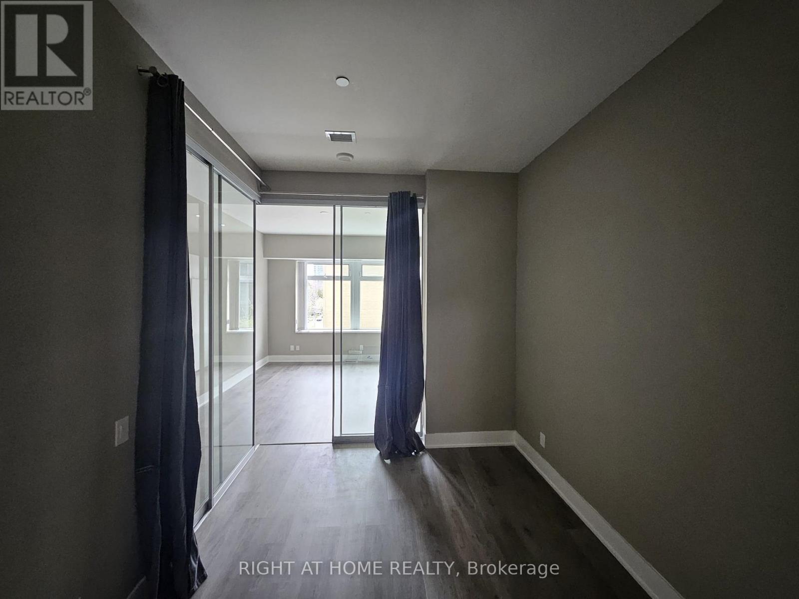 426 - 111 St Clair Avenue W, Toronto, Ontario  M4V 1N5 - Photo 15 - C13075266