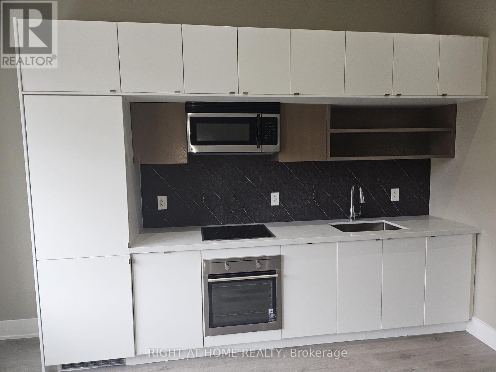 426 - 111 St Clair Avenue W, Toronto, Ontario  M4V 1N5 - Photo 18 - C13075266