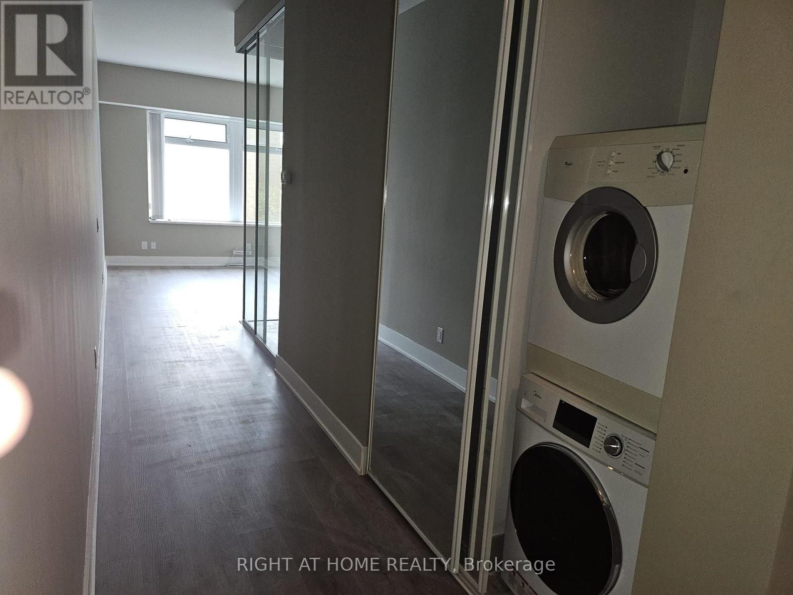 426 - 111 St Clair Avenue W, Toronto, Ontario  M4V 1N5 - Photo 25 - C13075266