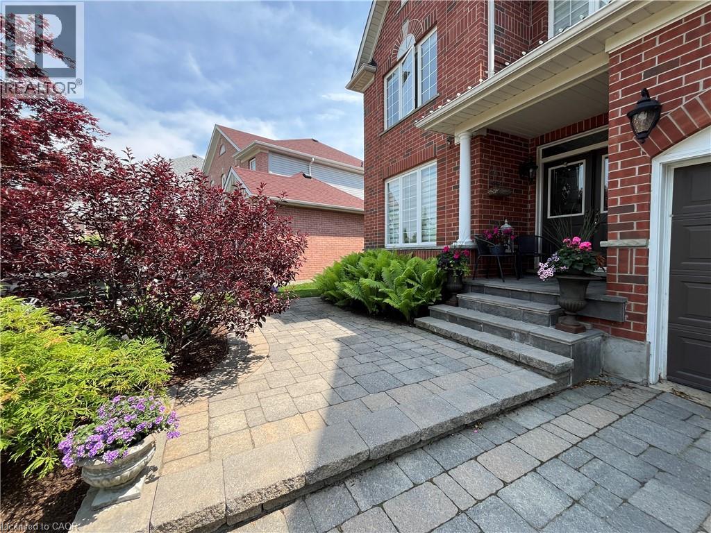 533 Woodfield Court, Kitchener, Ontario  N2P 2S8 - Photo 2 - 40812584