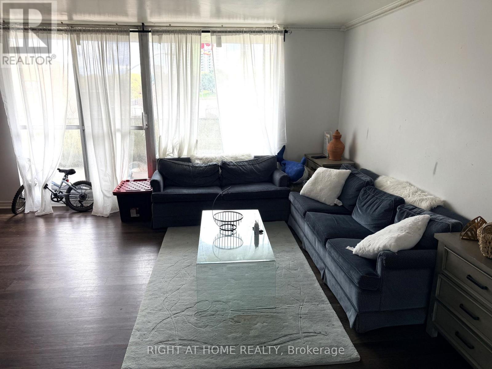 106 - 5 Massey Square, Toronto, Ontario  M4C 5L6 - Photo 18 - E13075264