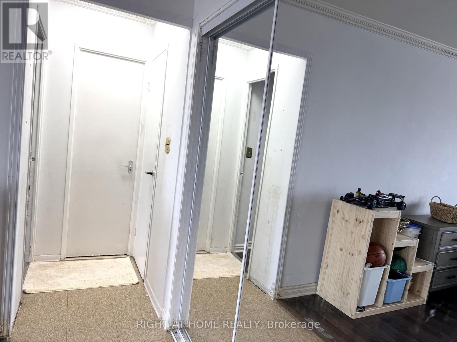 106 - 5 Massey Square, Toronto, Ontario  M4C 5L6 - Photo 23 - E13075264