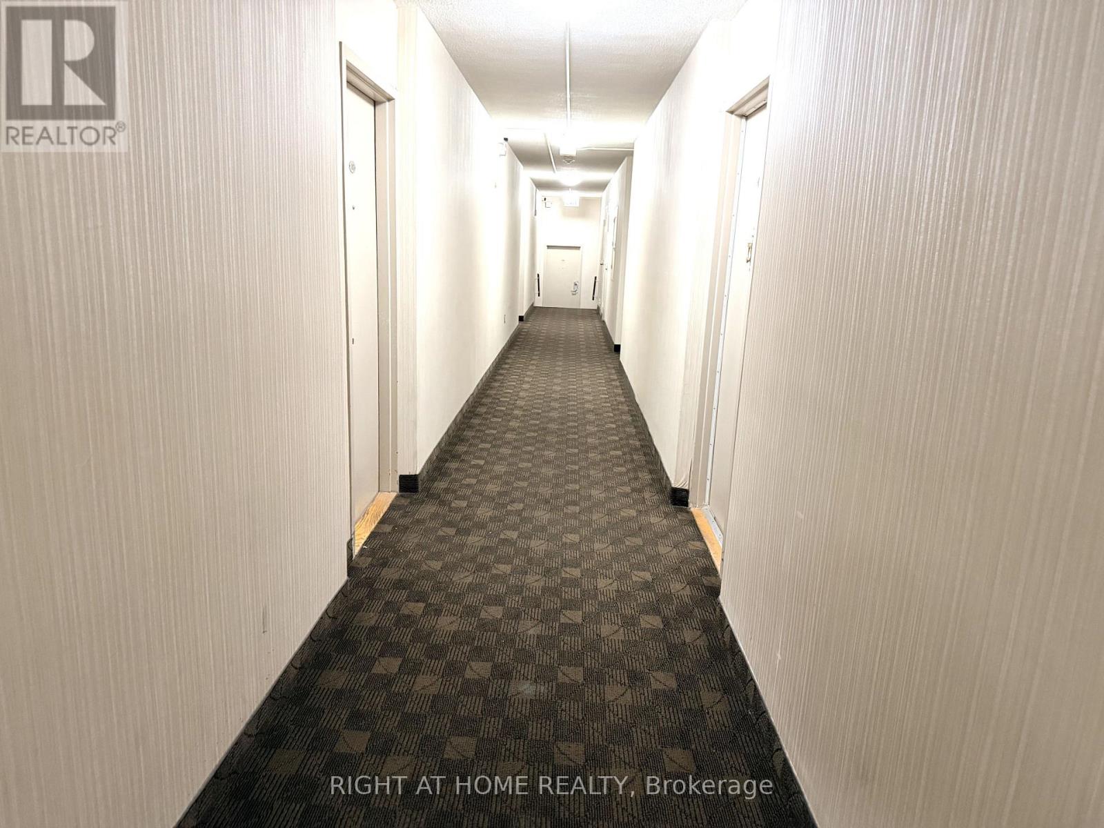 106 - 5 Massey Square, Toronto, Ontario  M4C 5L6 - Photo 3 - E13075264