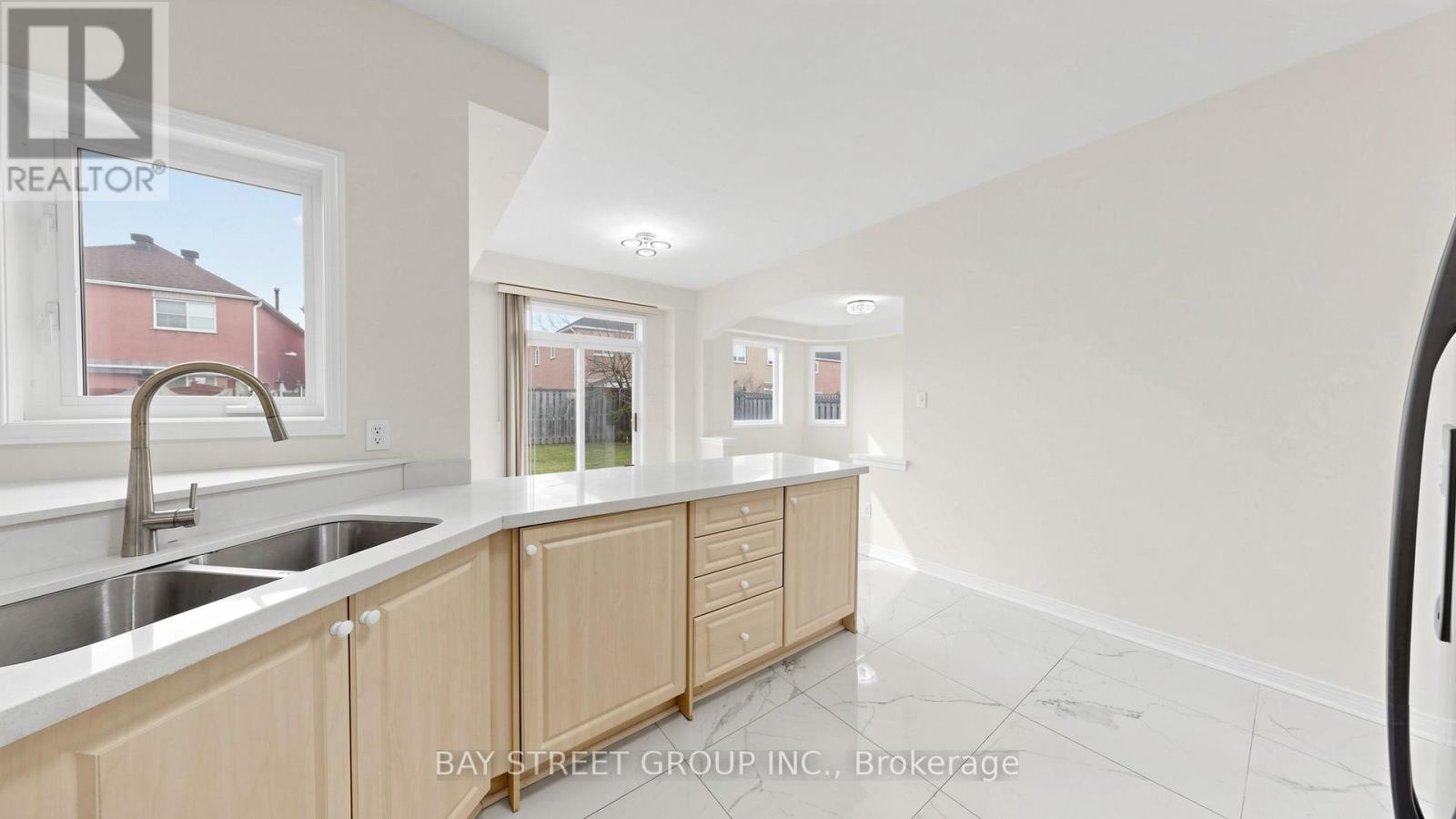 102 Worthing Avenue, Markham, Ontario  L3S 4J9 - Photo 14 - N13075250