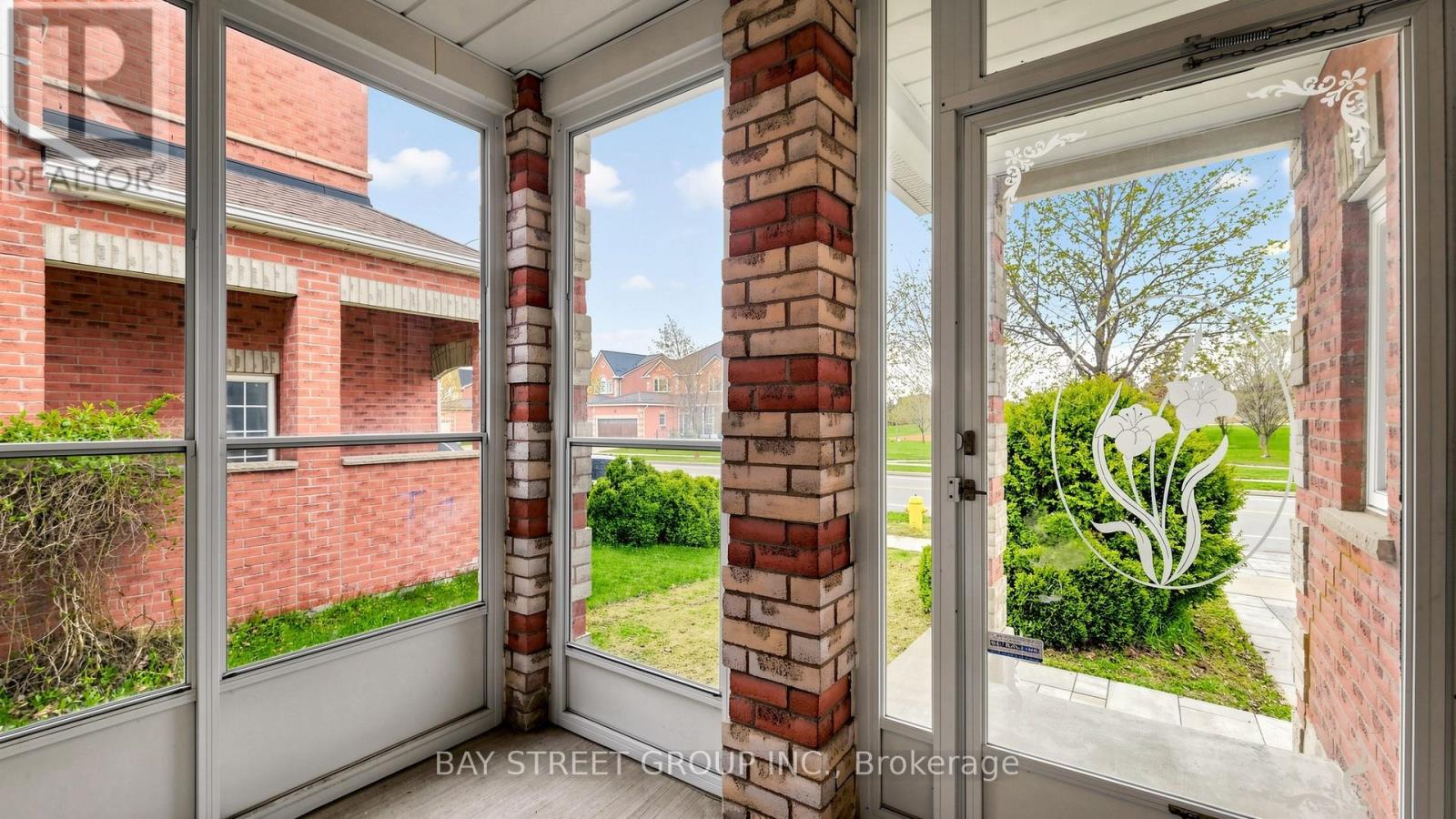 102 Worthing Avenue, Markham, Ontario  L3S 4J9 - Photo 3 - N13075250
