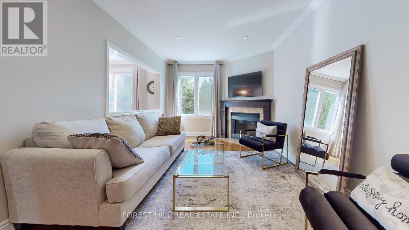 43 Oakhurst Drive, Vaughan, Ontario  L4J 7V3 - Photo 6 - N13075272