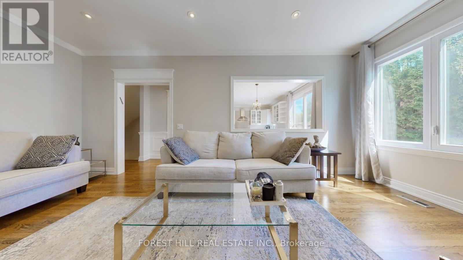 43 Oakhurst Drive, Vaughan, Ontario  L4J 7V3 - Photo 7 - N13075272