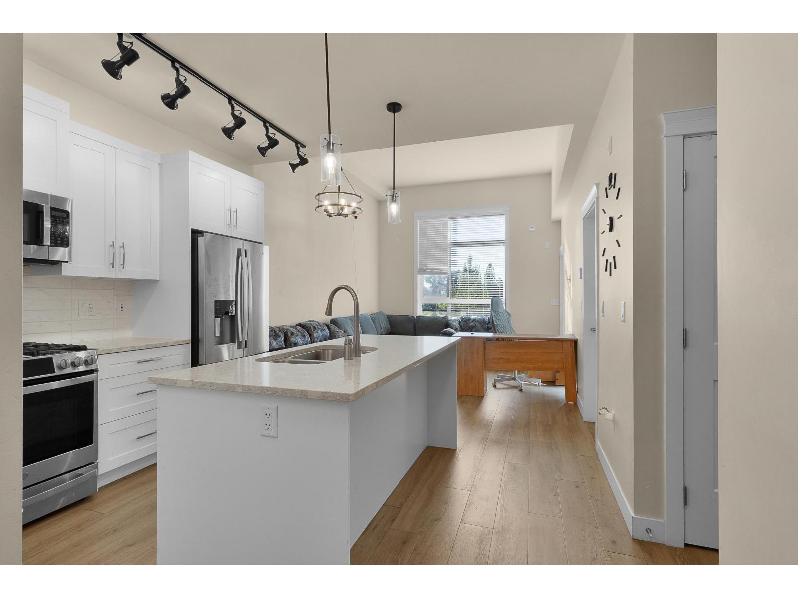 612 11077 Ravine Road, Surrey, British Columbia  V3T 0R7 - Photo 4 - R3112951