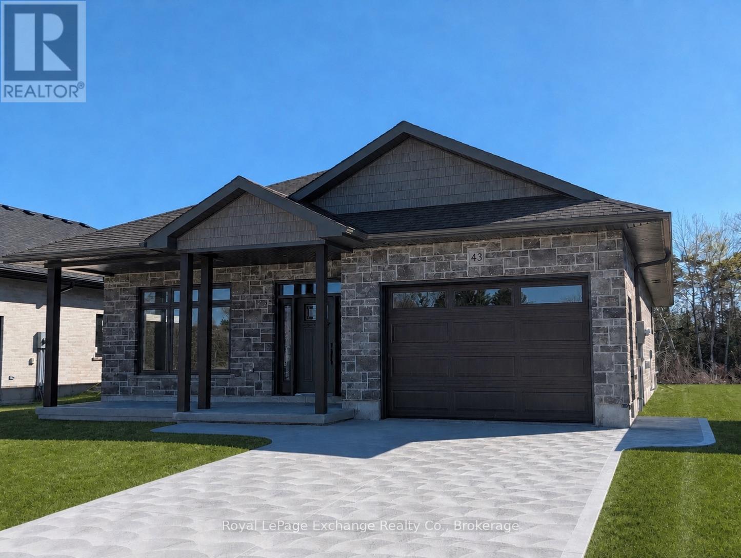 43 MERCEDES CRESCENT, Kincardine, Ontario
