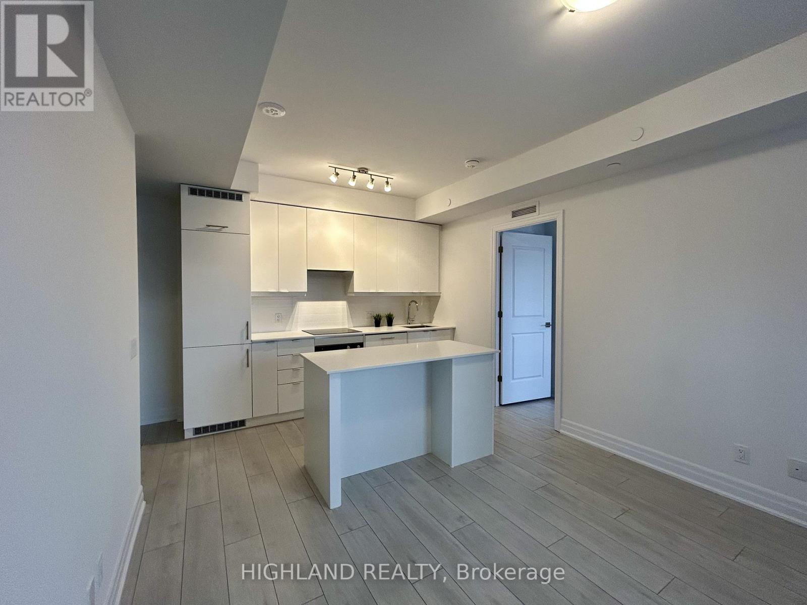 1808 - 30 Elm Drive W, Mississauga, Ontario  L5B 0N6 - Photo 6 - W13075246
