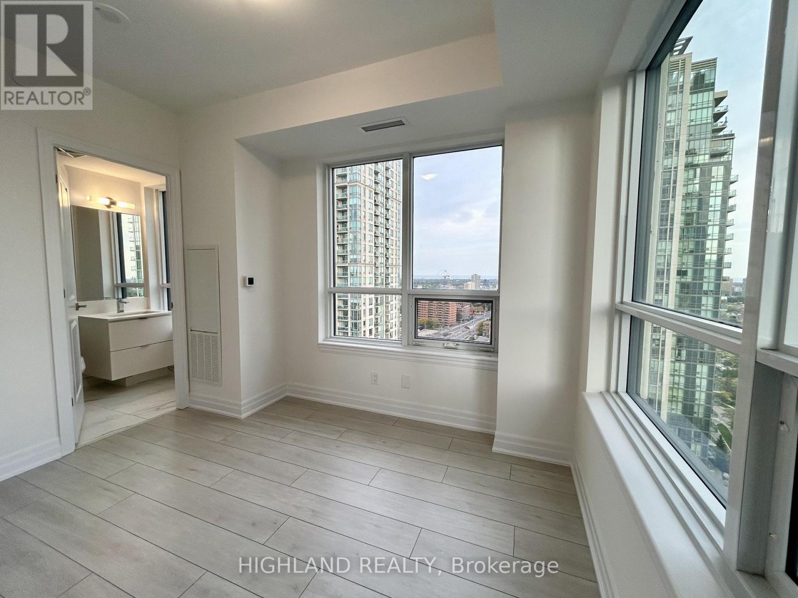 1808 - 30 Elm Drive W, Mississauga, Ontario  L5B 0N6 - Photo 9 - W13075246