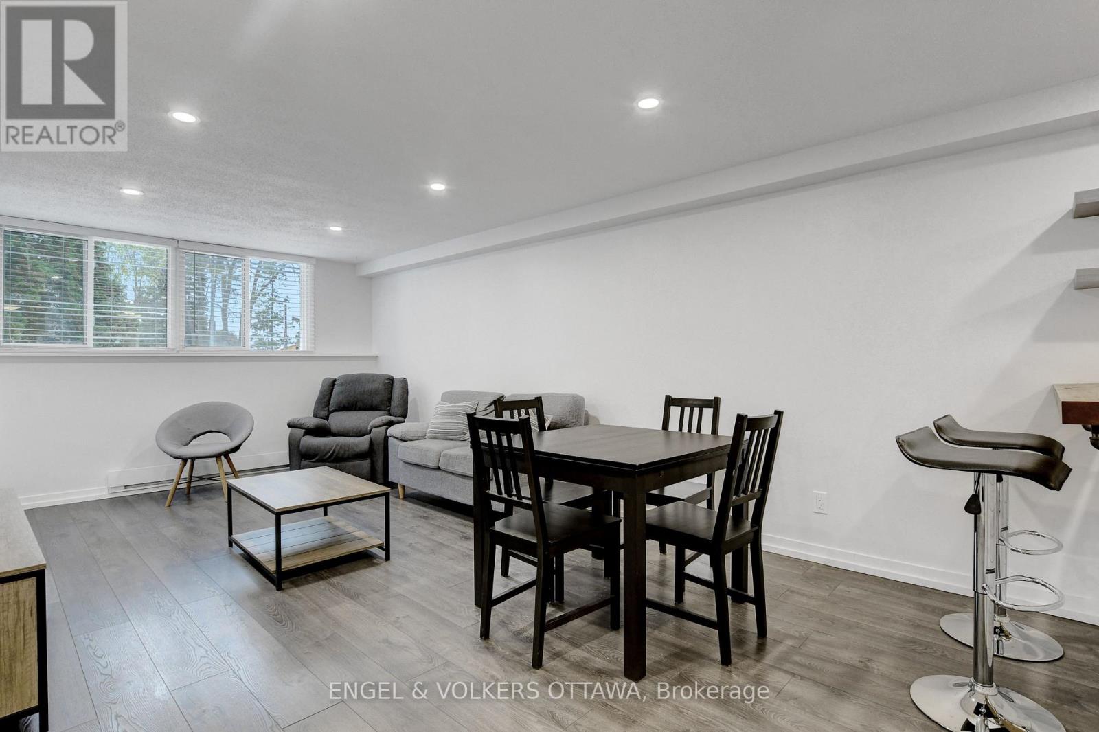 112 - 6532 Bilberry Drive, Ottawa, Ontario  K1C 4N9 - Photo 4 - X12934234