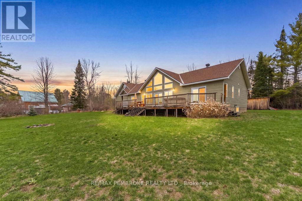 249B CROOKED RAPIDS ROAD, North Algona Wilberforce, Ontario