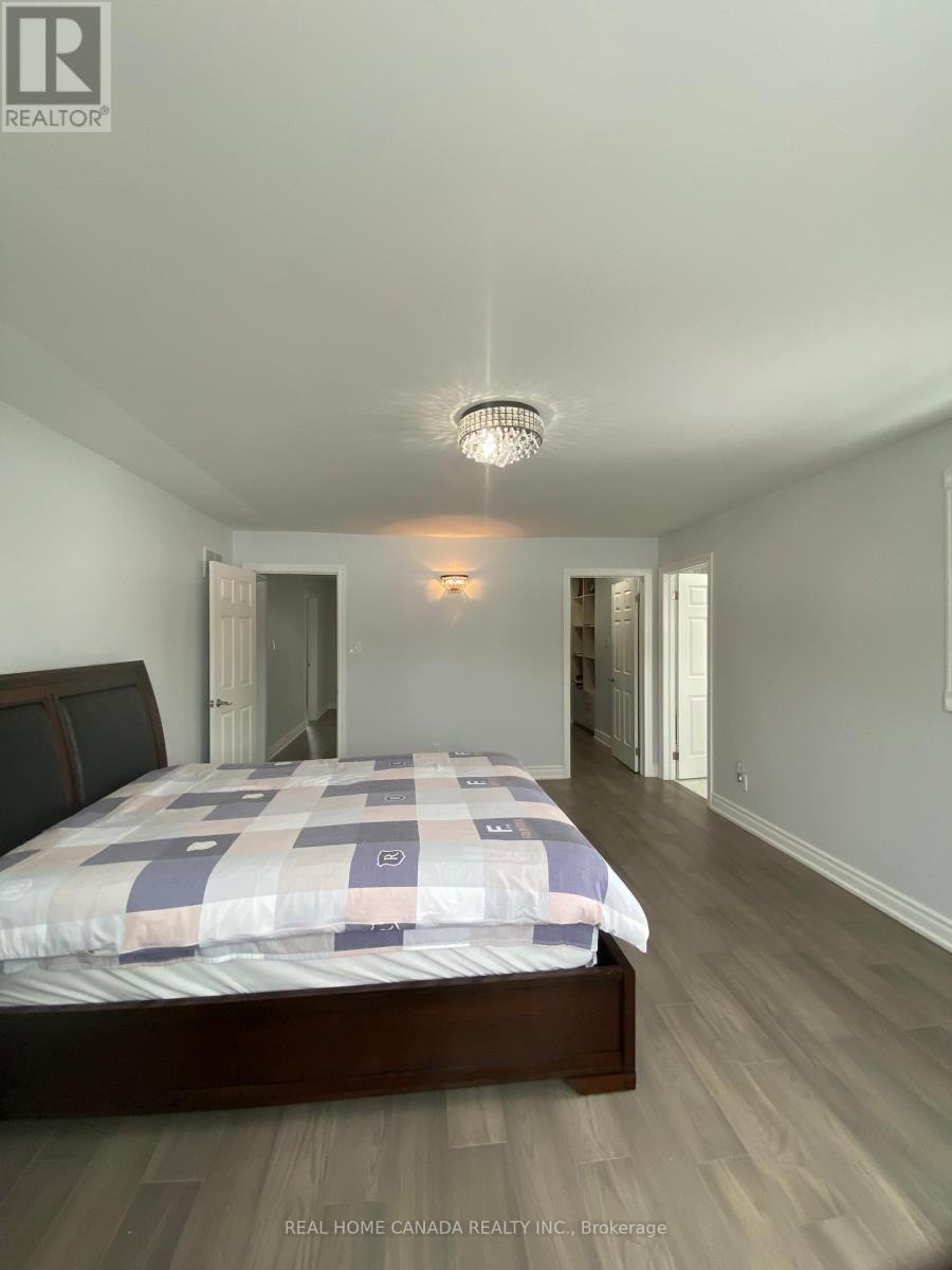 5315 Huntingfield Drive, Mississauga, Ontario  L5R 2G2 - Photo 12 - W12859662