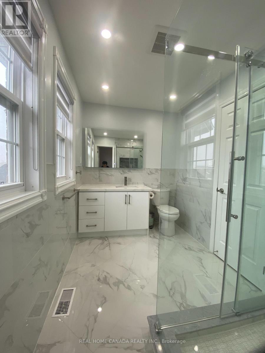 5315 Huntingfield Drive, Mississauga, Ontario  L5R 2G2 - Photo 17 - W12859662