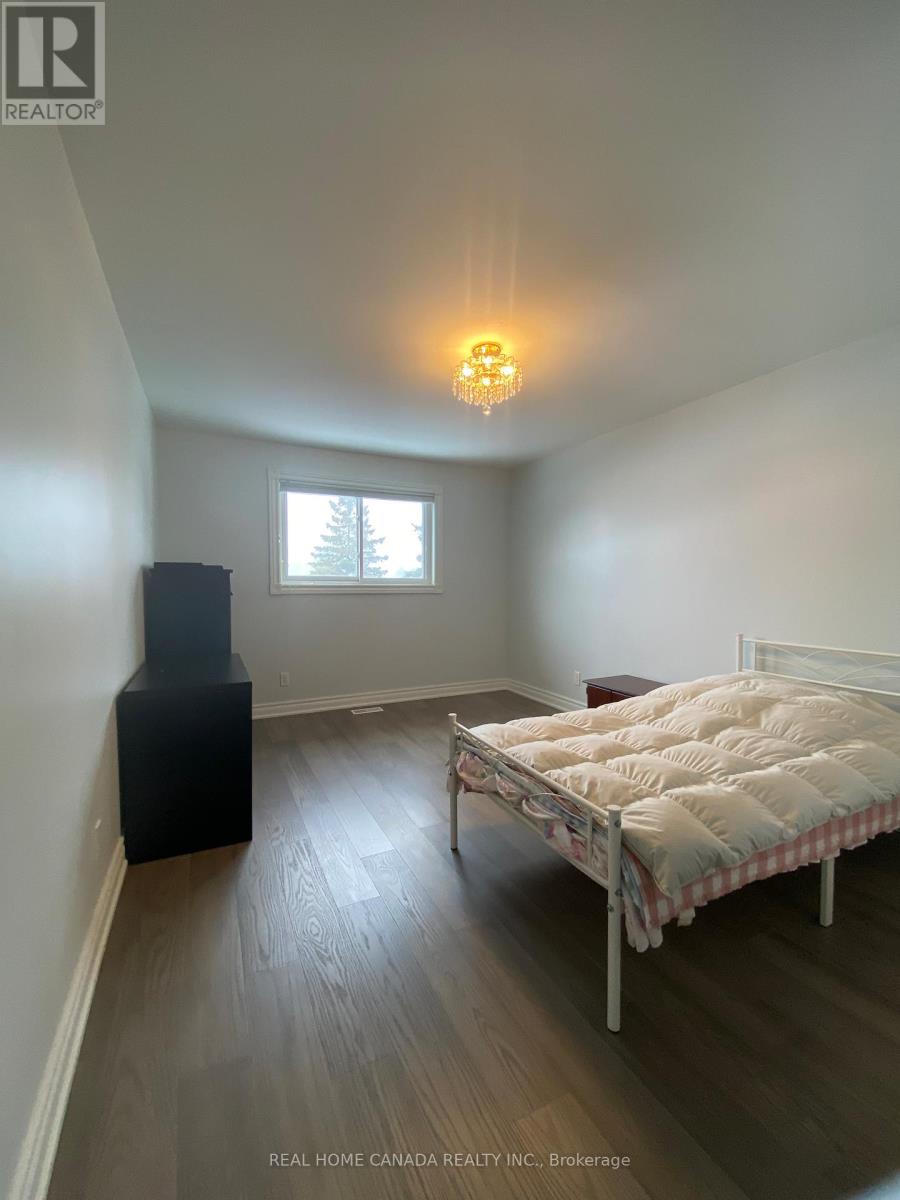 5315 Huntingfield Drive, Mississauga, Ontario  L5R 2G2 - Photo 19 - W12859662