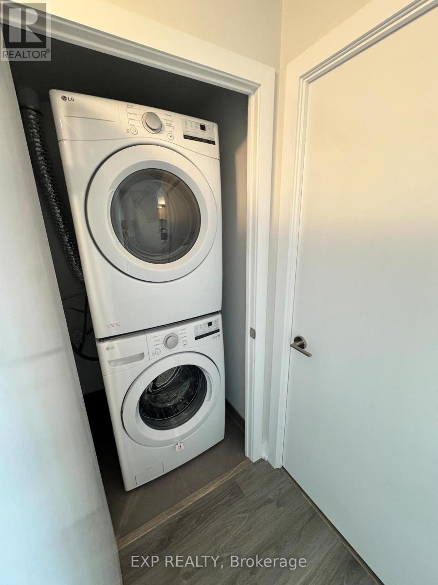 1909 - 430 Square One Drive, Mississauga, Ontario  L5B 0L6 - Photo 14 - W13075302