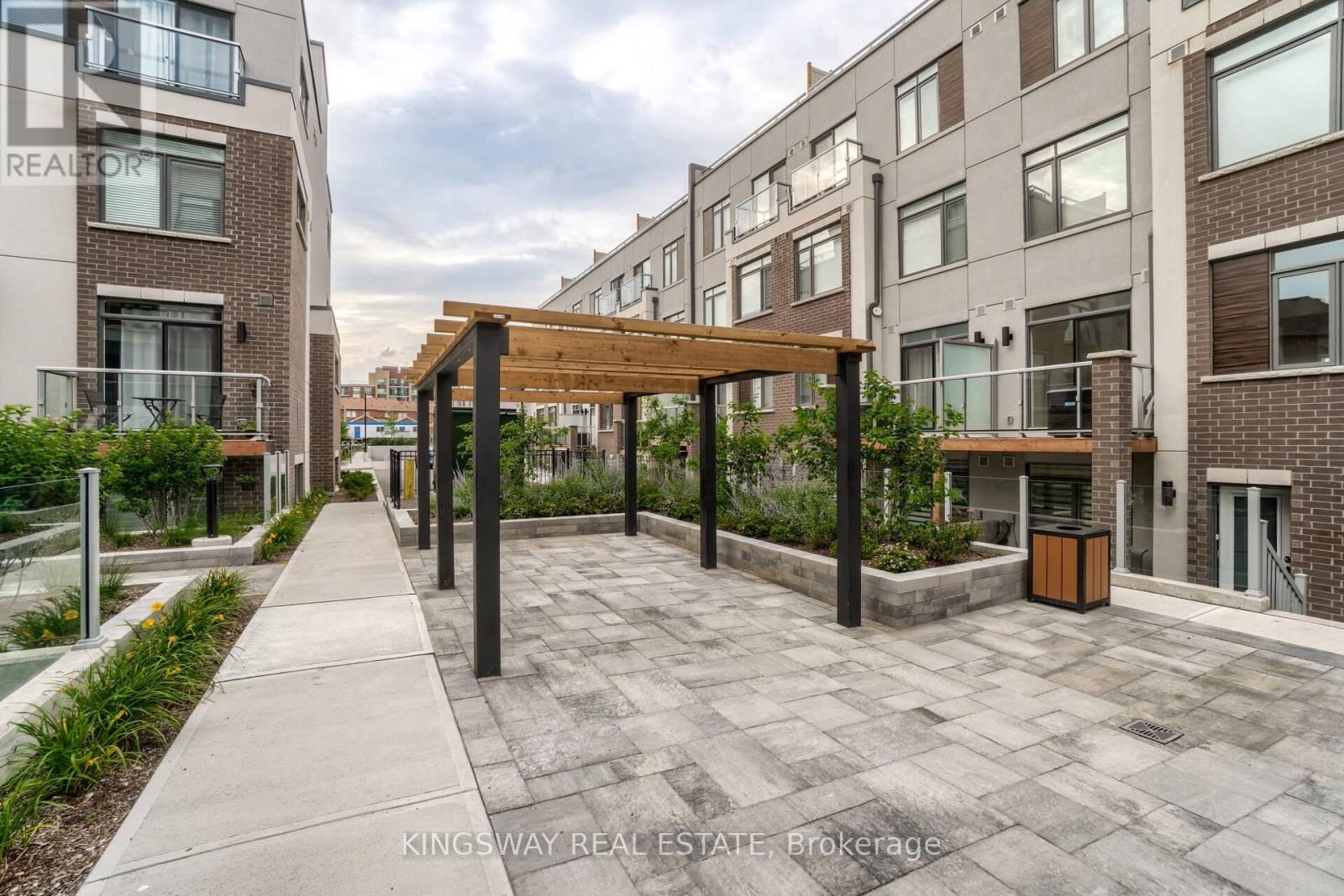 341 - 3062 Sixth Line, Oakville, Ontario  L6M 1P8 - Photo 17 - W13075304
