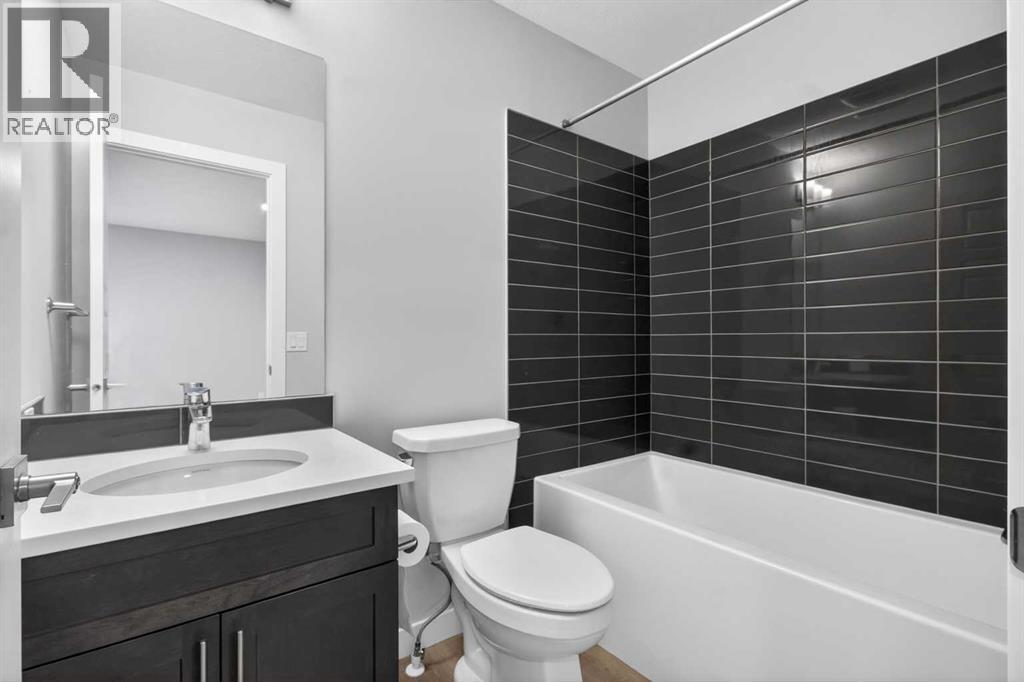124 Chelsea Glen, Chestermere, Alberta  T1X 2P4 - Photo 25 - A2302868