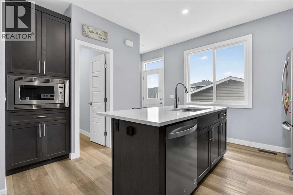 124 Chelsea Glen, Chestermere, Alberta  T1X 2P4 - Photo 15 - A2302868