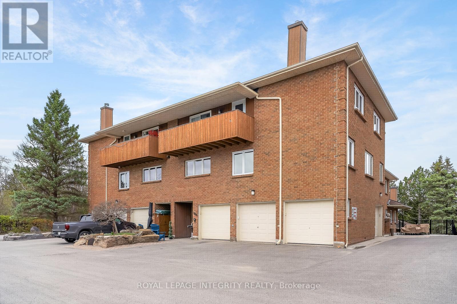 8 - 108 STRATAS COURT, Ottawa, Ontario