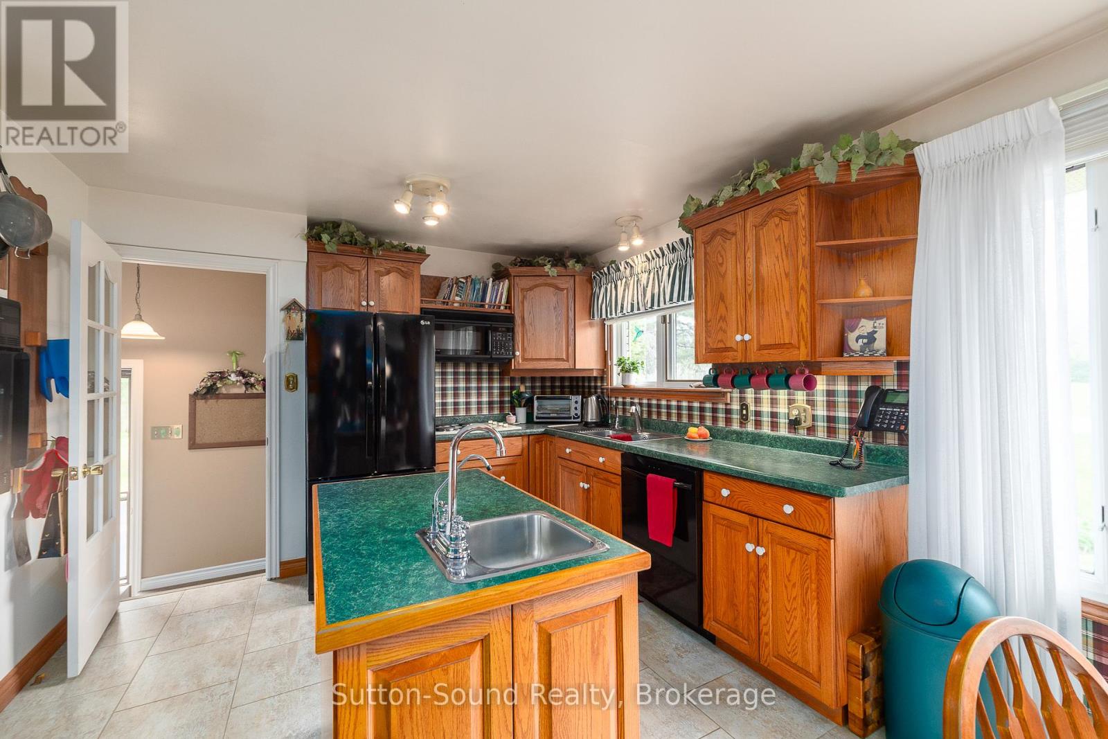 335 Park Street, Georgian Bluffs, Ontario  N4K 6V5 - Photo 17 - X13075316