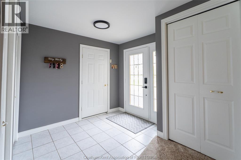 12979 Longwoods Road, Thamesville, Ontario  N0P 2K0 - Photo 4 - 26008030