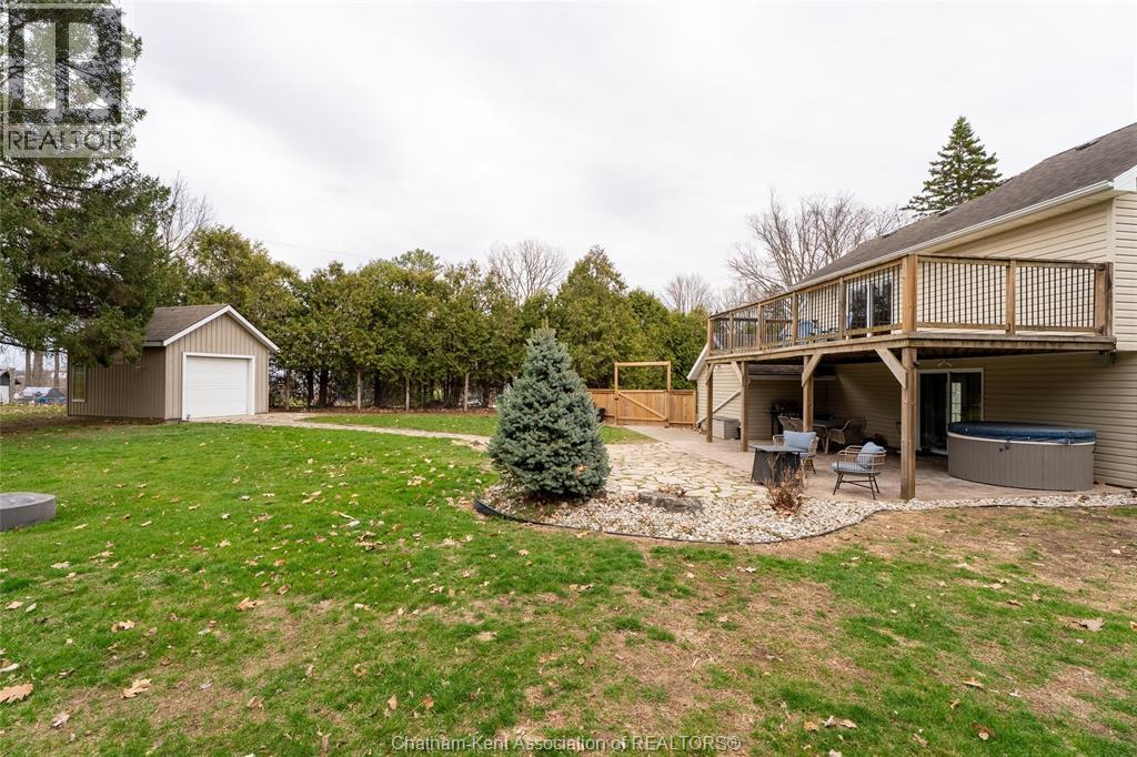12979 Longwoods Road, Thamesville, Ontario  N0P 2K0 - Photo 36 - 26008030