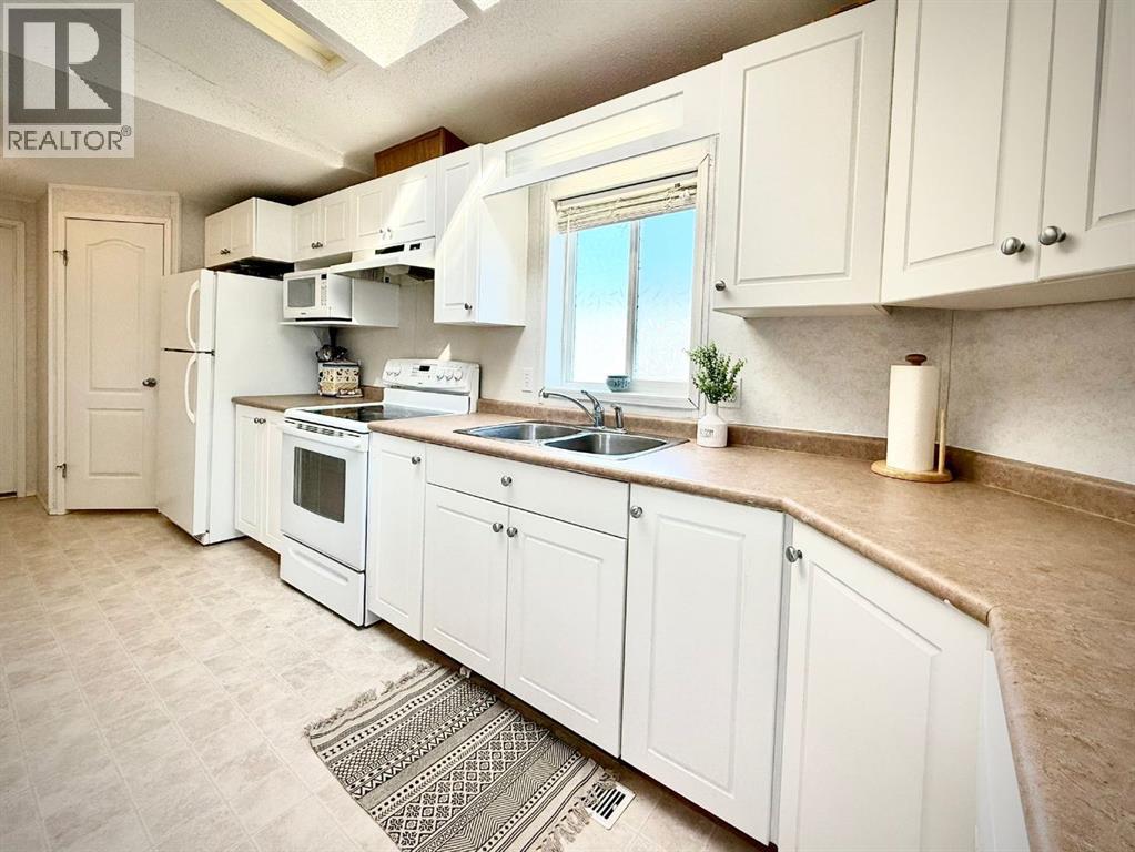 11014 98 Street, Clairmont, Alberta  T0H 0W3 - Photo 12 - A2306409