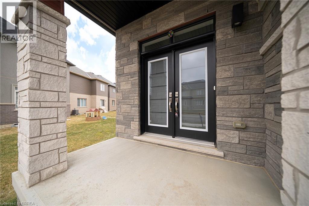 9 Tarrison Street, Brantford, Ontario  N3T 5L8 - Photo 2 - 40826416