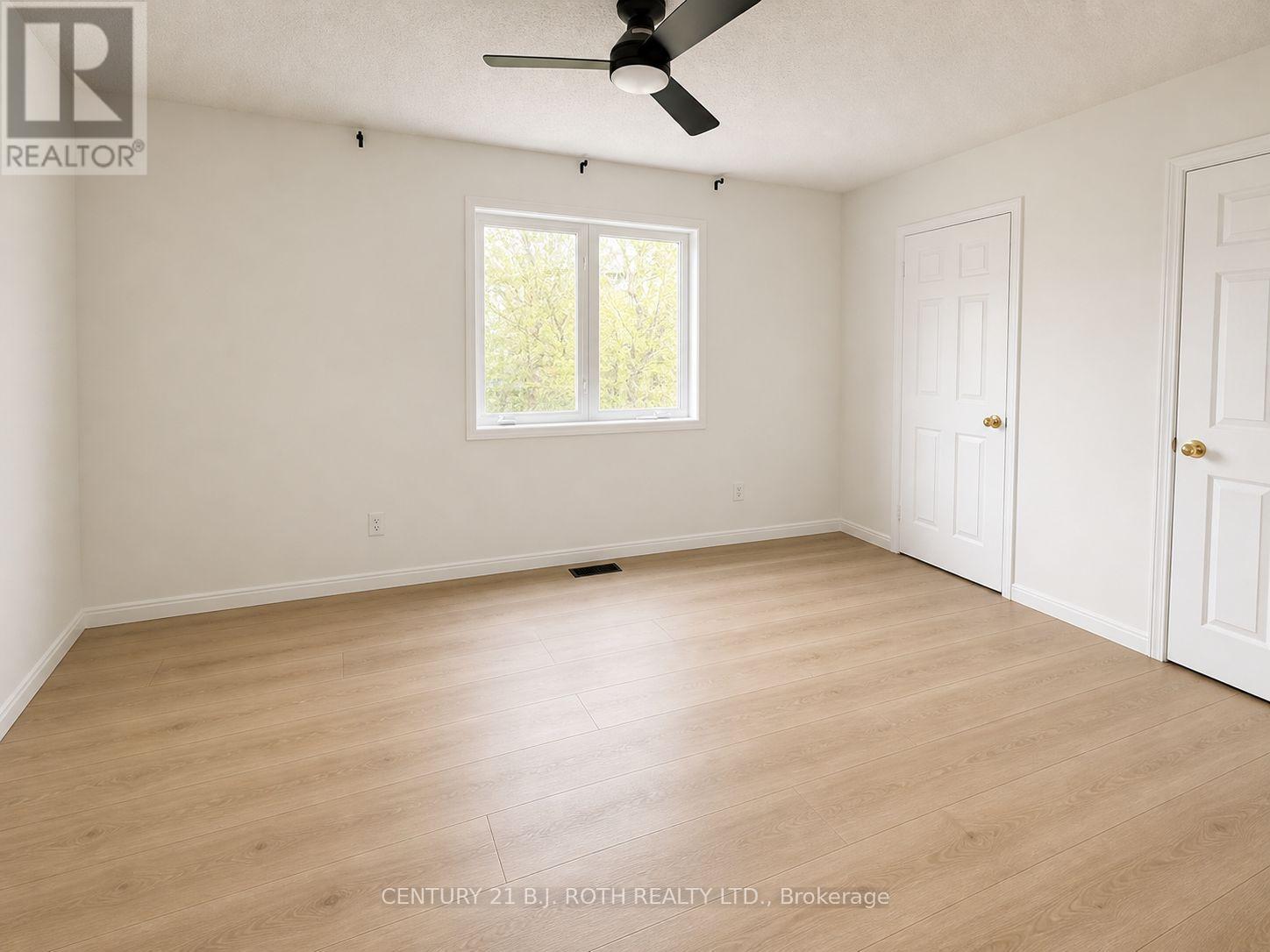 18 - 18 Sprucedale Way, Whitby, Ontario  L1N 9T8 - Photo 11 - E13075358