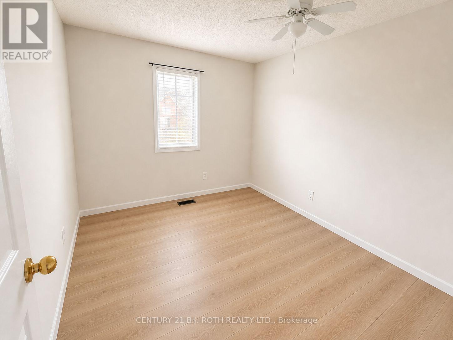 18 - 18 Sprucedale Way, Whitby, Ontario  L1N 9T8 - Photo 12 - E13075358