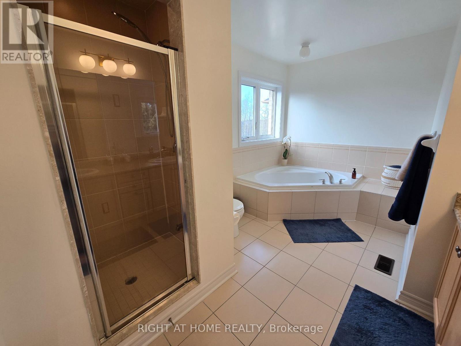 62 Rossini Drive, Richmond Hill, Ontario  L4E 0W3 - Photo 37 - N13069206